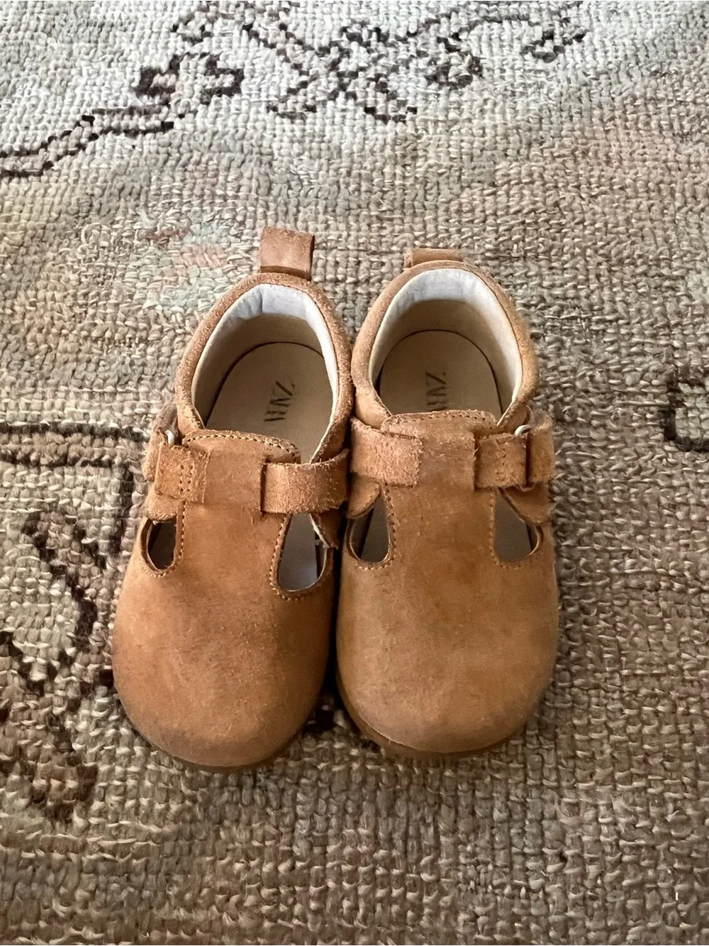 Zara Girls Suede Moccasin T-Strap Shoes in Tan Size Eur 23
